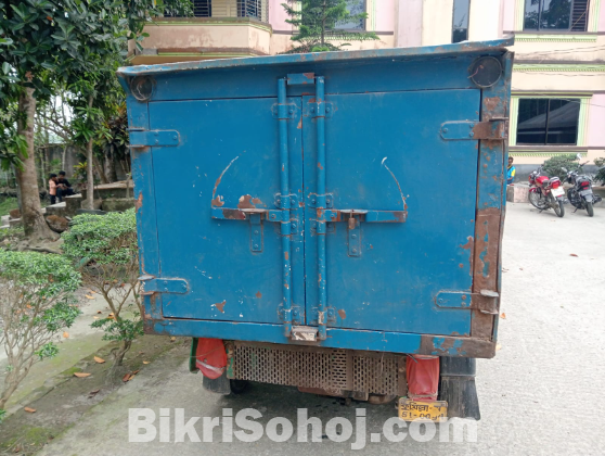 ৩ চাকা অটো মালবাহী গাড়ি বিক্রয়